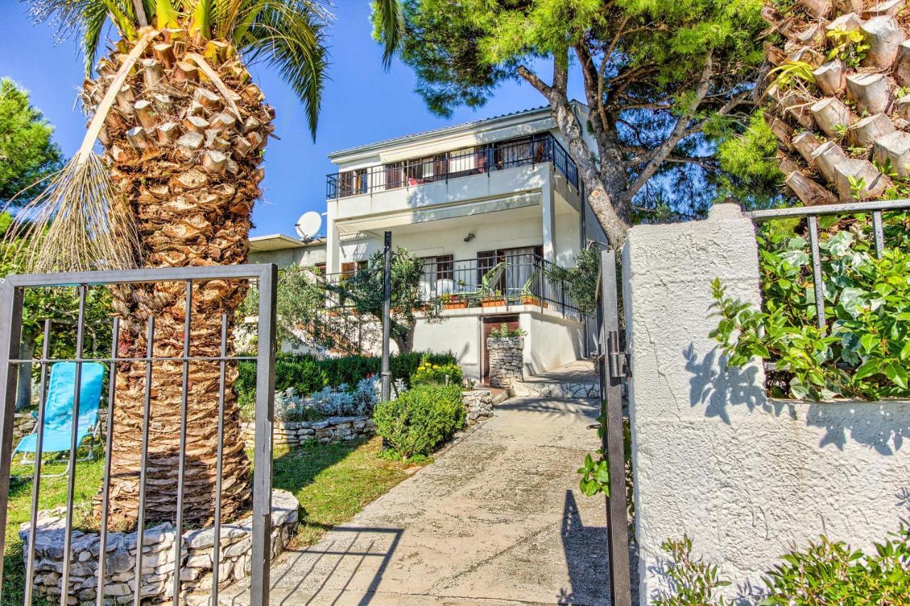Family friendly seaside apartments Rogoznica - 2010 Exterior foto