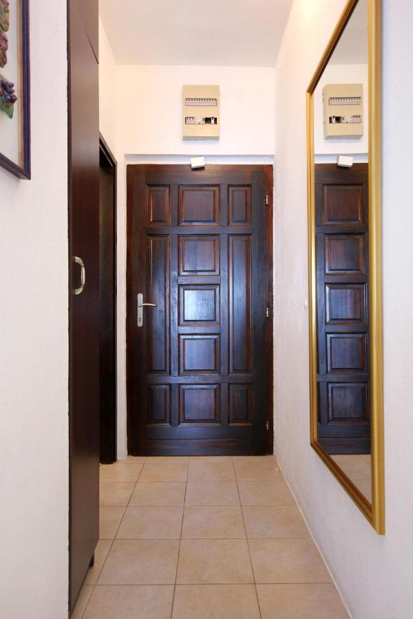 Family friendly seaside apartments Rogoznica - 2010 Exterior foto