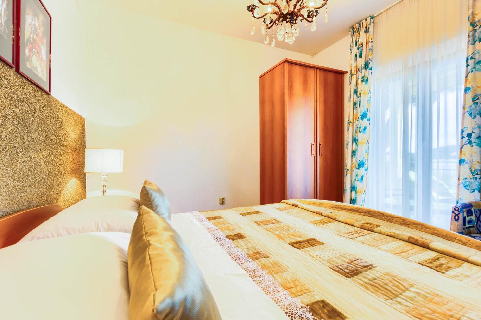 Family friendly seaside apartments Rogoznica - 2010 Habitación foto